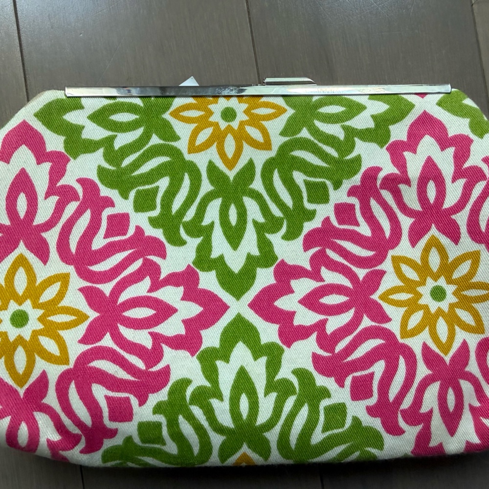 Summer clutch NWT